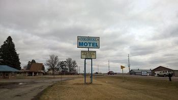 Colonial Motel Marshalltown Exterior photo